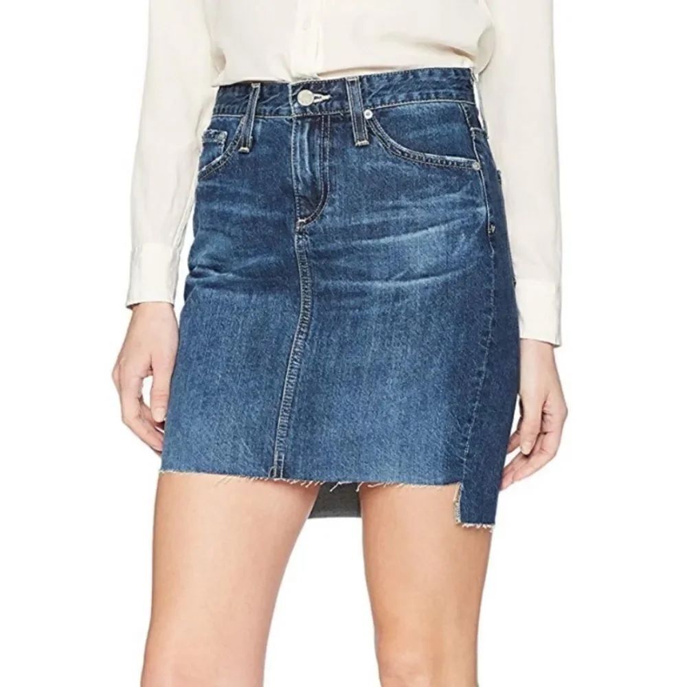 AG Erin Pencil Skirt Denim Step Up Hem Frayed Size 24/0